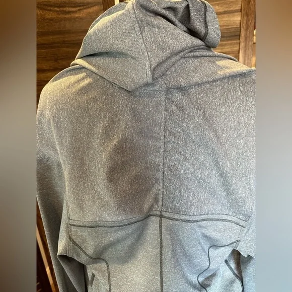ZYIA Active Haze Yoga Shawl Gray Long Sleeve Wrap Style with Hood Size Small - Picture 11 of 11